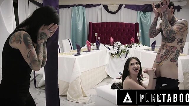 Wilde Stiefschwester Jane Wilde ruiniert den Hochzeitstag und lädt sie dennoch zu einem Dreier ein
