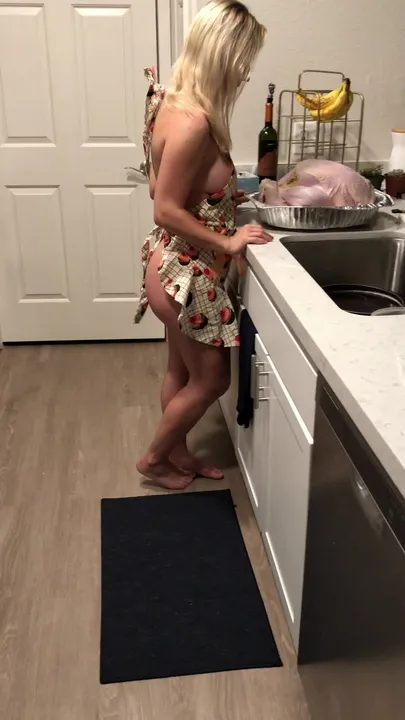 PAWG cooking for you on turkey day! 