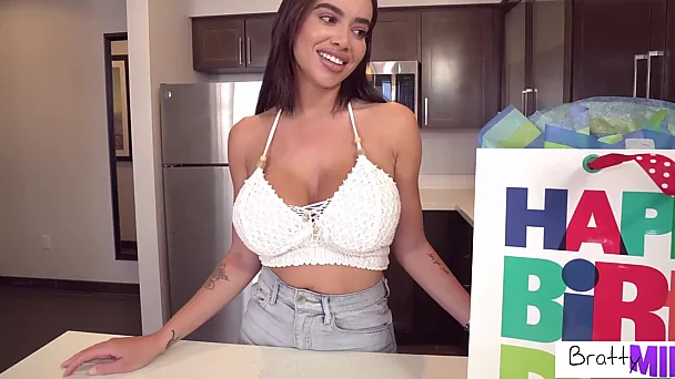 HD сапада инцест порно видео