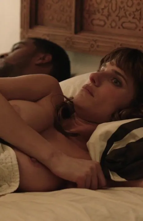 Lake Bell and her perfect tits in How to Make it in America