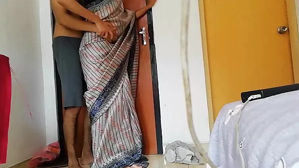 Indian wife shows her Shaved Vag & gets Fucked in Doggy