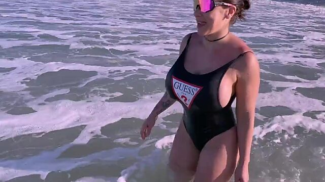 Chubby MILF fucks in the ass on vacation