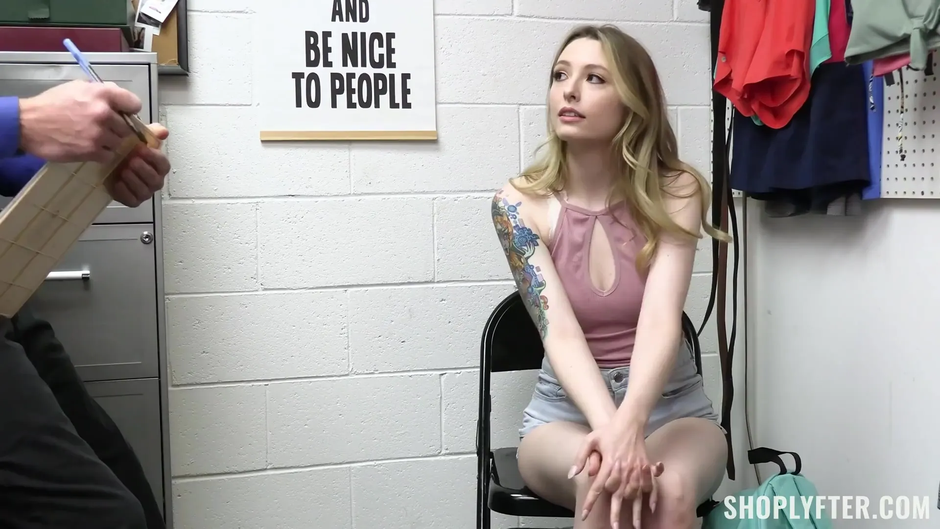 Full video on teen thief in threesome