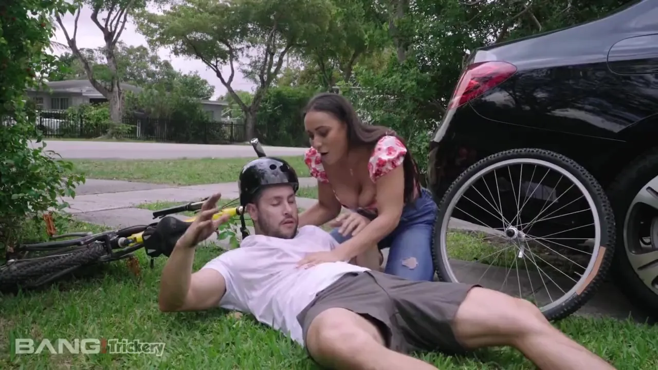 Ein Unfall mit dem Fahrrad führte zum geilen Fick mit Latina