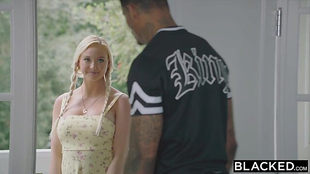 Juicy blonde chick sucks BBC in Vertical 69 and fucks hard with Black Dude