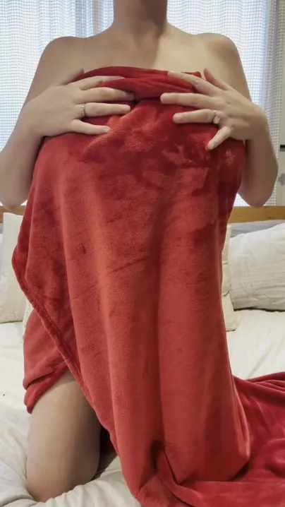 Did my blanket do a good job of hiding my titties?