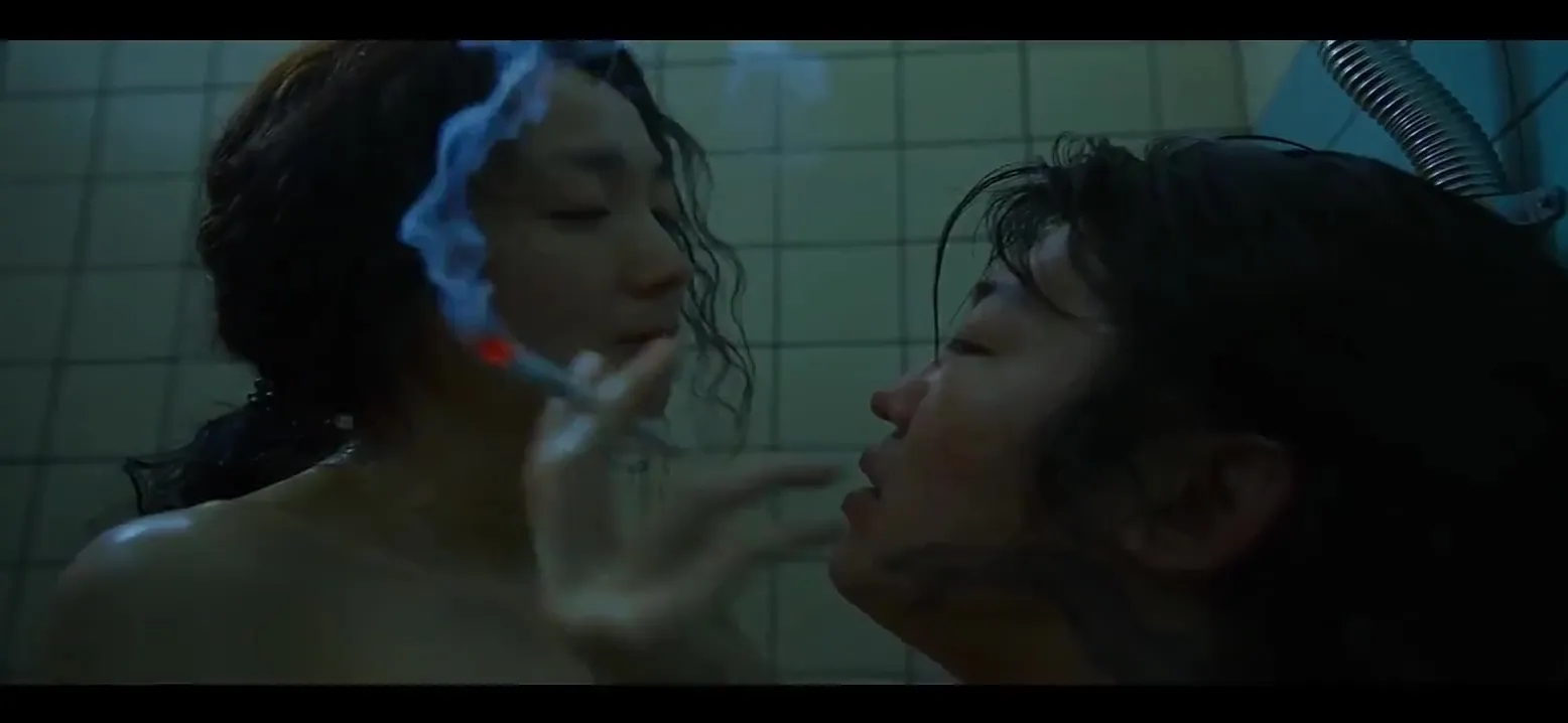 Erotische Szene aus der koreanischen Fernsehserie Tintenfischspiel